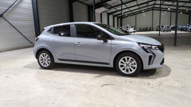 Renault Clio 5 Blue dci 100 ch gsr2 bvm6 evolution surequipee