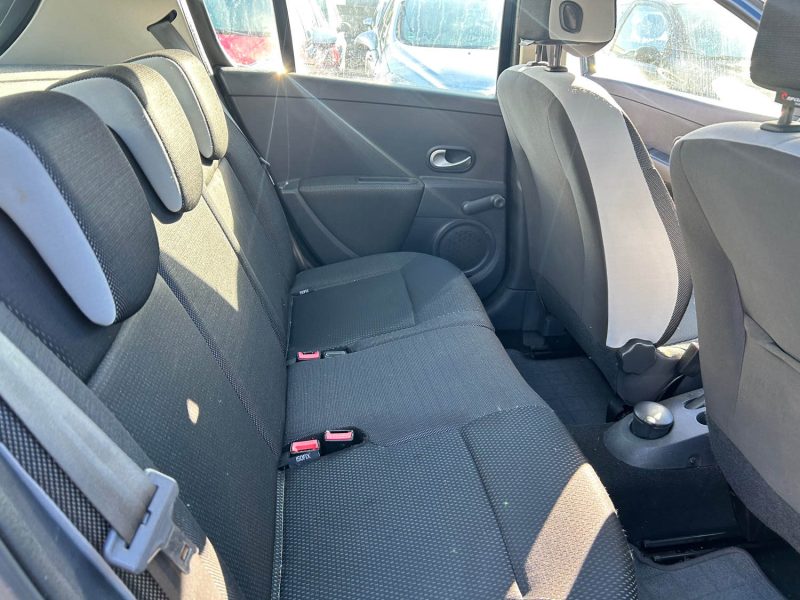 RENAULT CLIO 1.2 75CH RIP CURL 2009