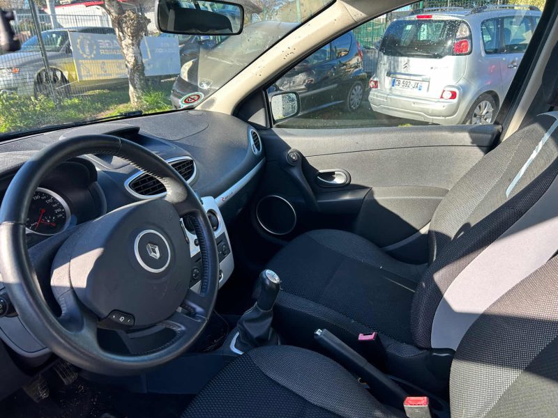 RENAULT CLIO 1.2 75CH RIP CURL 2009