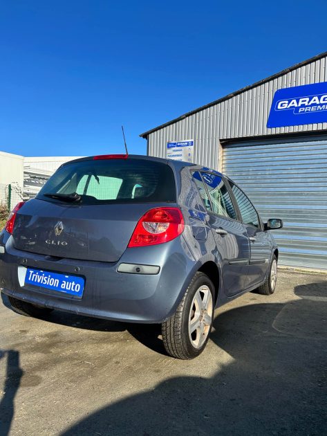 RENAULT CLIO 1.2 75CH RIP CURL 2009