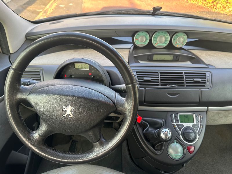 PEUGEOT 807 2.0 HDI CONFORT 2003