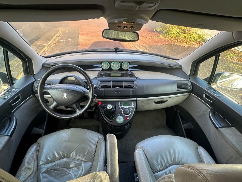 PEUGEOT 807 2.0 HDI CONFORT 2003