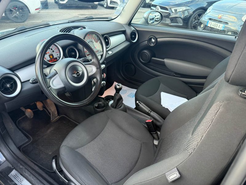 MINI MONI ONE 1.4 95CH GARANTIE