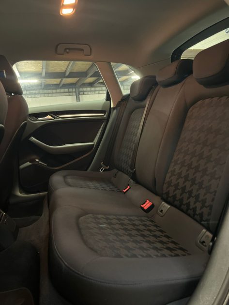 MAGNIFIQUE AUDI A3 1.6 TDI 110CH BUSINESS LINE S TRONIC 7 (1ERE MAIN ⭐️⭐️⭐️⭐️⭐️)