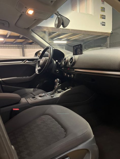 MAGNIFIQUE AUDI A3 1.6 TDI 110CH BUSINESS LINE S TRONIC 7 (1ERE MAIN ⭐️⭐️⭐️⭐️⭐️)