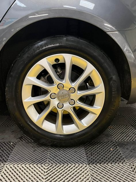 MAGNIFIQUE AUDI A3 1.6 TDI 110CH BUSINESS LINE S TRONIC 7 (1ERE MAIN ⭐️⭐️⭐️⭐️⭐️)