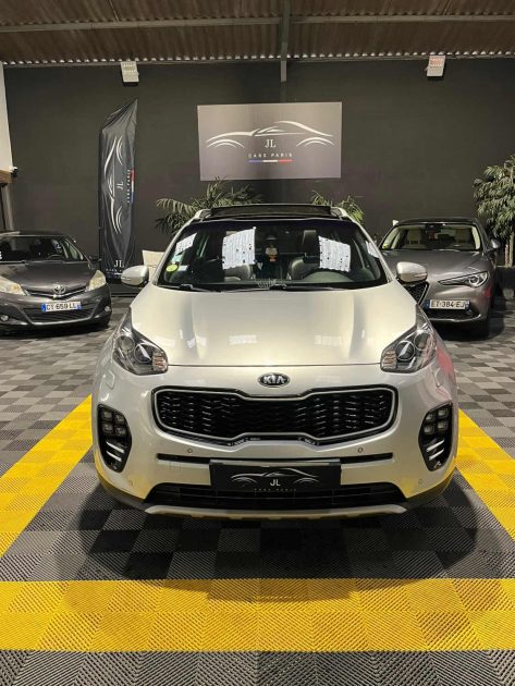 MAGNIFIQUE KIA SPORTAGE GT LINE 1.7 CRDI 141 CH (APPLE CARPLAY, TOIT OUVRANT, SIÈGES CHAUFFANTS)