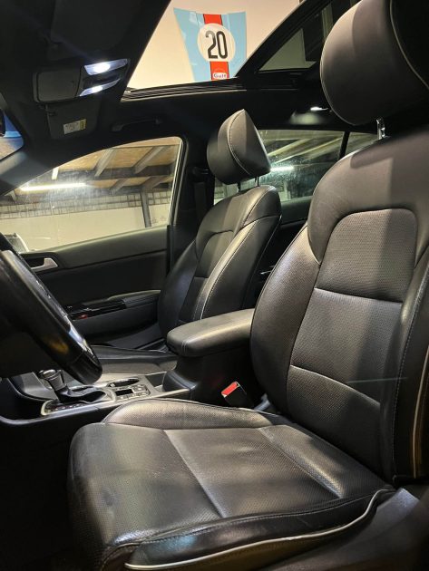 MAGNIFIQUE KIA SPORTAGE GT LINE 1.7 CRDI 141 CH (APPLE CARPLAY, TOIT OUVRANT, SIÈGES CHAUFFANTS)