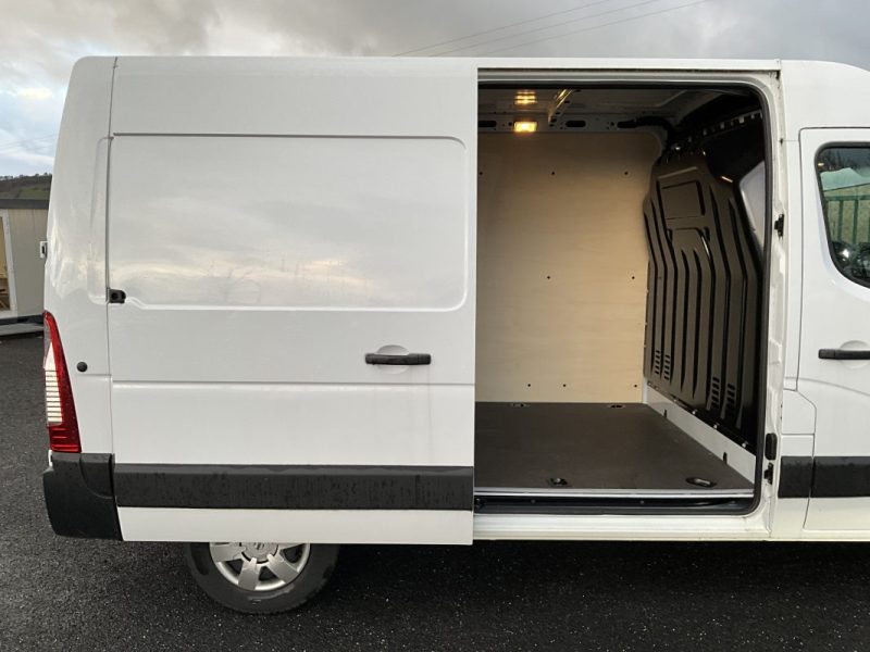 *GARANTIE 5 ANS OU 160 000 KM NISSAN INTERSTAR L2H2 3.5T 2.3 DCI 150 CV ACENTA 2024