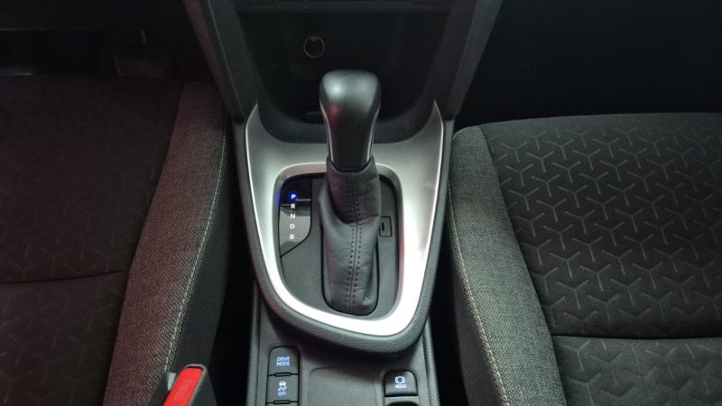 TOYOTA YARIS CROSS 1,5 SUV HYBRIDE 116cv DYNAMIC BUSINESS/1 ERE MAIN/TVA RECUPERABLE