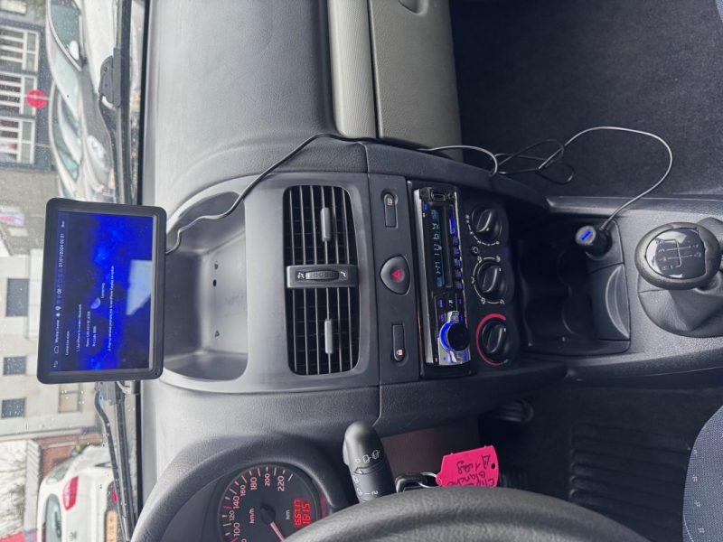 RENAULT  CLIO 2  1.2 I 16V 60CV AUTENTIQUE  