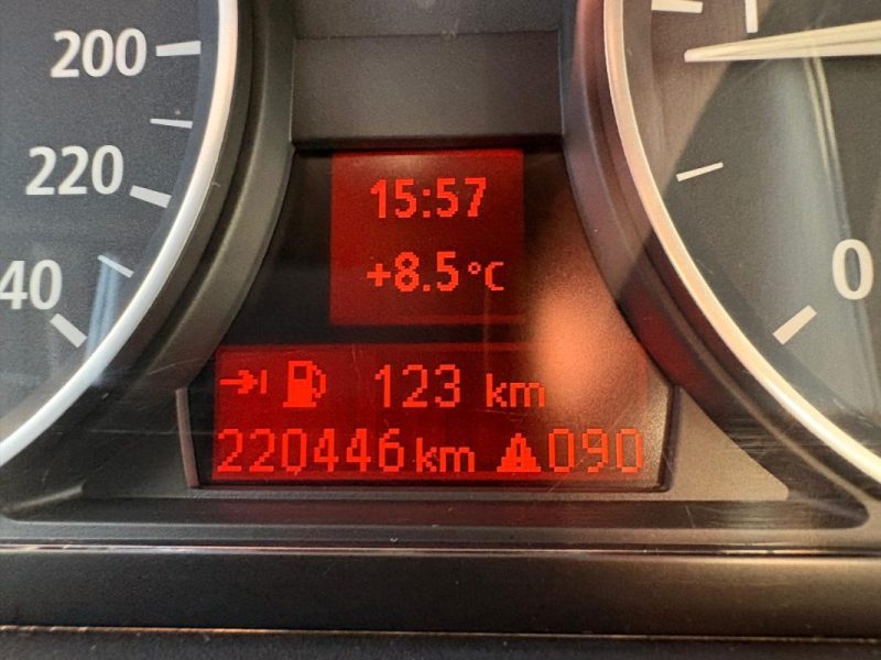 B.M.W. SERIE 1 118D E87 122ch - Clim Auto - Historique d'entretien - 