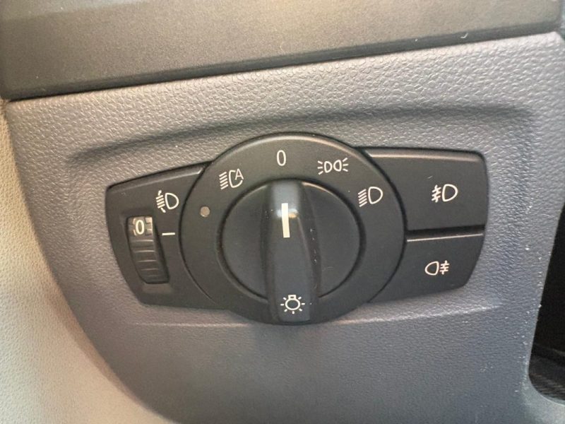 B.M.W. SERIE 1 118D E87 122ch - Clim Auto - Historique d'entretien - 