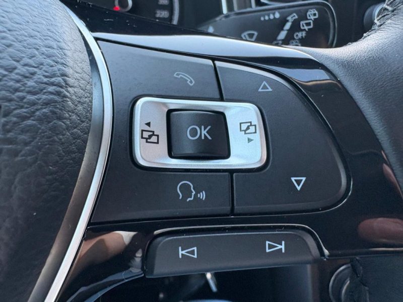 VOLKSWAGEN T-ROC 1.6 TDI 115CH LOUNGE - 📱 Bluetooth - ✅ Reprise possible - ✅ Garantie