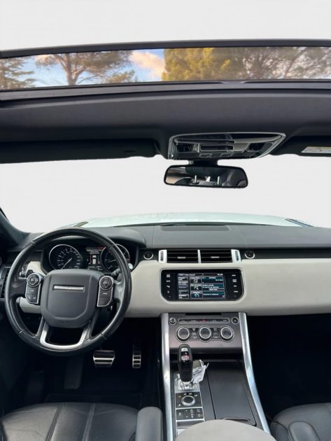 LAND ROVER RANGSPORT SDV6 3.0 HSE 2014