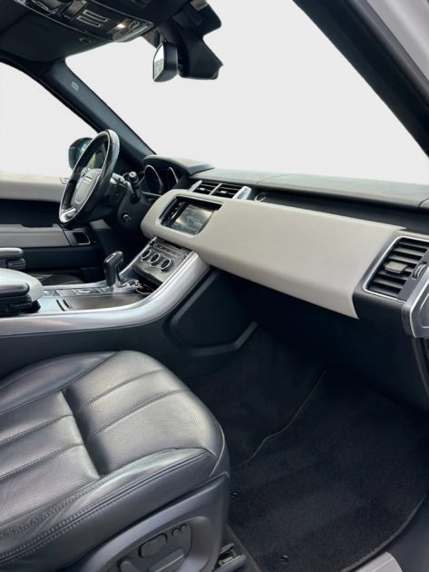 LAND ROVER RANGSPORT SDV6 3.0 HSE 2014