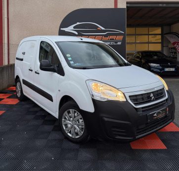 PEUGEOT PARTNER 1.6 BLUEHDI 100 - Étagères bois - Verrouillage 