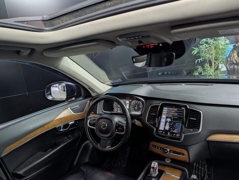 VOLVO XC90 T8 TWIN ENGINE 320 + 87 Cv MOMENTUM GEARTRONIC 7 PLACES 