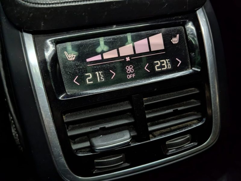 VOLVO XC90 T8 TWIN ENGINE 320 + 87 Cv MOMENTUM GEARTRONIC 7 PLACES 