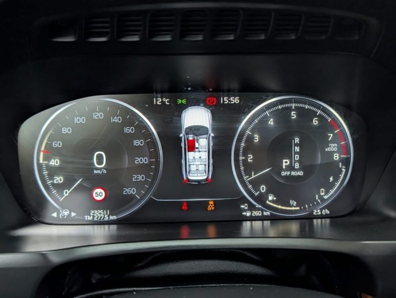 VOLVO XC90 T8 TWIN ENGINE 320 + 87 Cv MOMENTUM GEARTRONIC 7 PLACES 