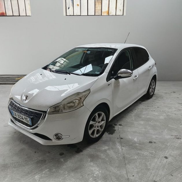 PEUGEOT 208 1.2 VTI ACTIVE 5P 2014