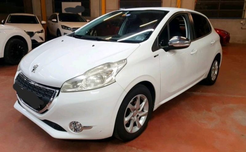 PEUGEOT 208 1.2 VTI ACTIVE 5P 2014