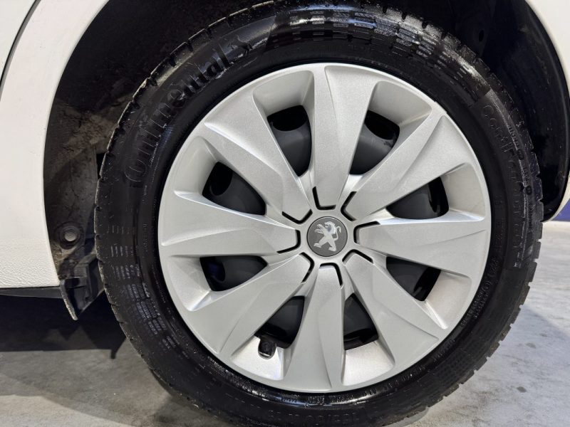 PEUGEOT 108 VTI 72 CH STYLE  - MOTEUR A CHAINE / CAMERA DE RECUL / CARPLAY