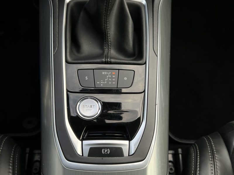 PEUGEOT 308 II SW BREAK FELINE 1.6 HDI 120 Cv BOITE AUTO TOIT PANORAMIQUE GPS CAMERA - GARANTIE 1 AN