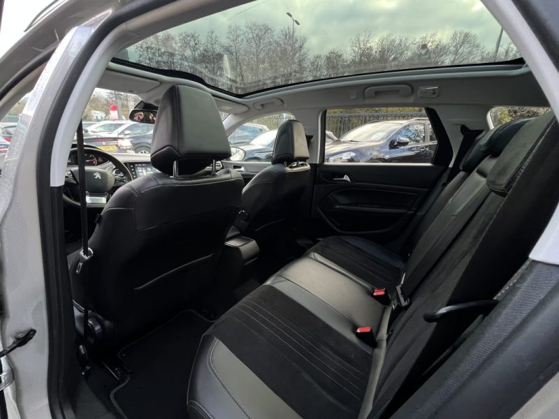 PEUGEOT 308 II SW BREAK FELINE 1.6 HDI 120 Cv BOITE AUTO TOIT PANORAMIQUE GPS CAMERA - GARANTIE 1 AN