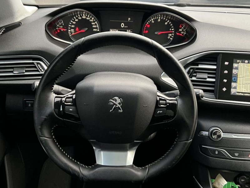 PEUGEOT 308 II SW BREAK FELINE 1.6 HDI 120 Cv BOITE AUTO TOIT PANORAMIQUE GPS CAMERA - GARANTIE 1 AN