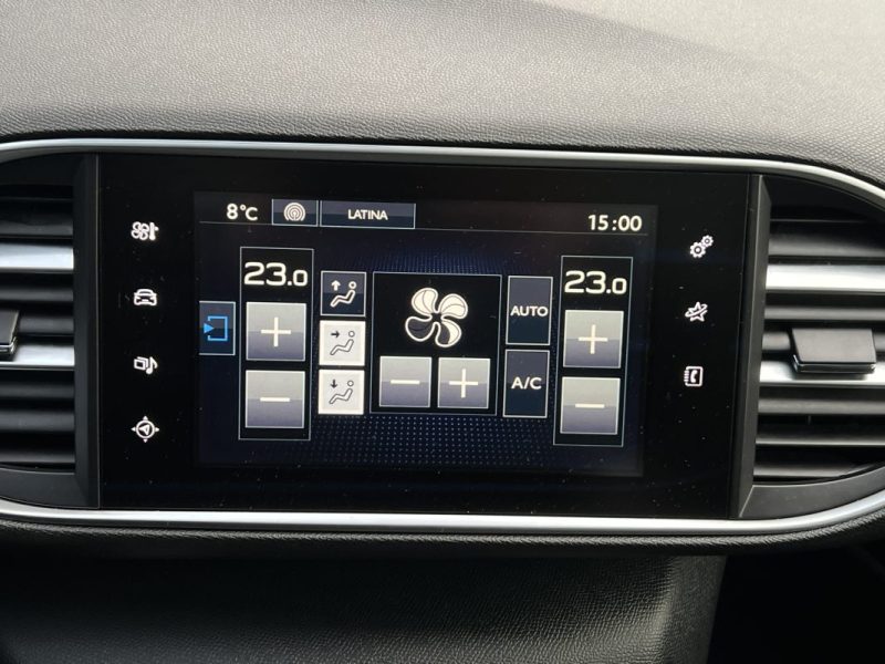 PEUGEOT 308 II SW BREAK FELINE 1.6 HDI 120 Cv BOITE AUTO TOIT PANORAMIQUE GPS CAMERA - GARANTIE 1 AN