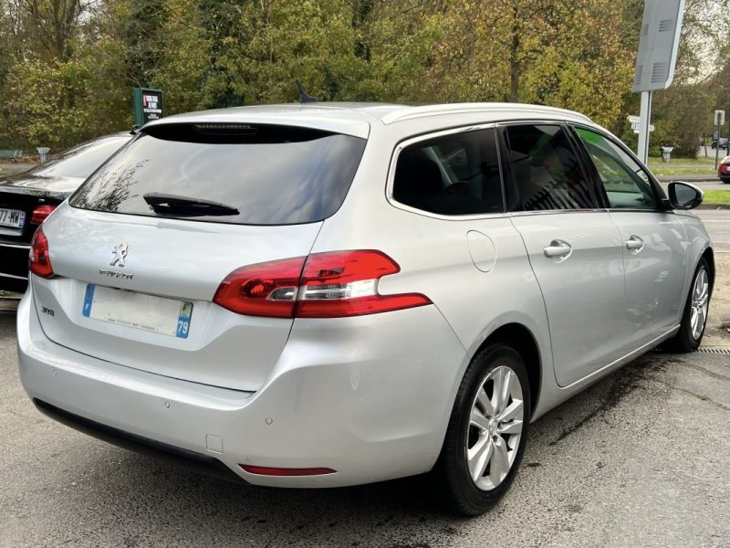 PEUGEOT 308 II SW BREAK FELINE 1.6 HDI 120 Cv BOITE AUTO TOIT PANORAMIQUE GPS CAMERA - GARANTIE 1 AN