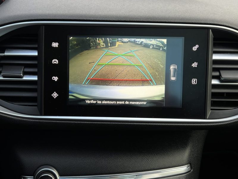 PEUGEOT 308 II SW BREAK FELINE 1.6 HDI 120 Cv BOITE AUTO TOIT PANORAMIQUE GPS CAMERA - GARANTIE 1 AN