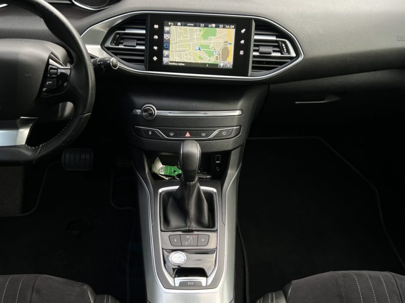 PEUGEOT 308 II SW BREAK FELINE 1.6 HDI 120 Cv BOITE AUTO TOIT PANORAMIQUE GPS CAMERA - GARANTIE 1 AN