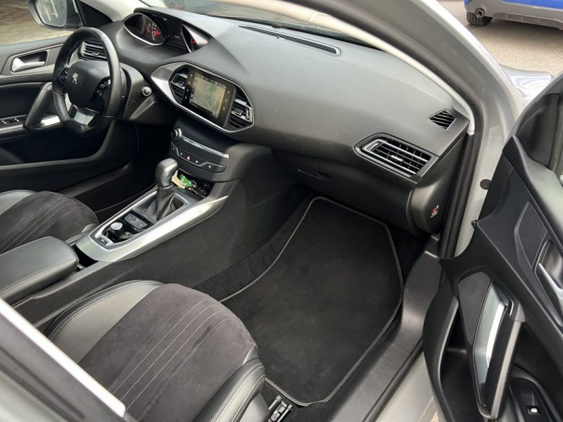 PEUGEOT 308 II SW BREAK FELINE 1.6 HDI 120 Cv BOITE AUTO TOIT PANORAMIQUE GPS CAMERA - GARANTIE 1 AN
