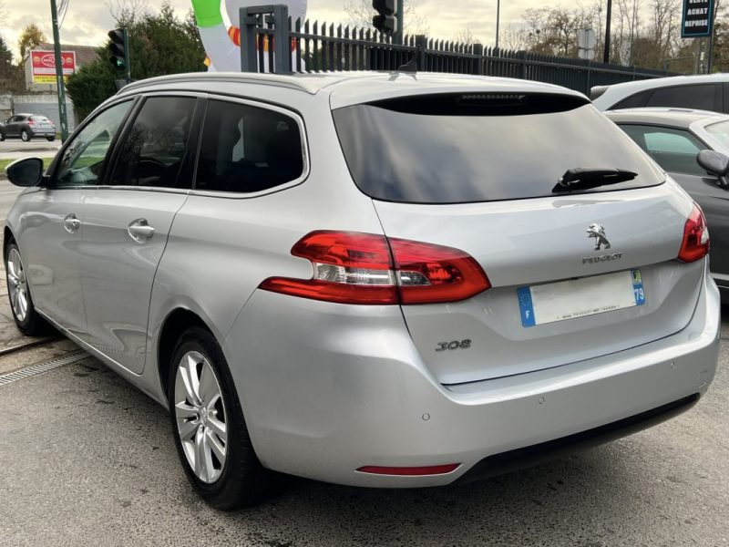 PEUGEOT 308 II SW BREAK FELINE 1.6 HDI 120 Cv BOITE AUTO TOIT PANORAMIQUE GPS CAMERA - GARANTIE 1 AN