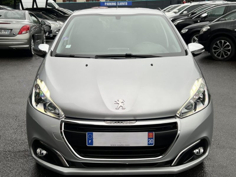 PEUGEOT 208 PHASE 2 STYLE 1.2 82 Cv ECRAN GPS TACTILE 5 PORTES 38 900 Kms CRIT AIR 1 - GARANTIE 1 AN