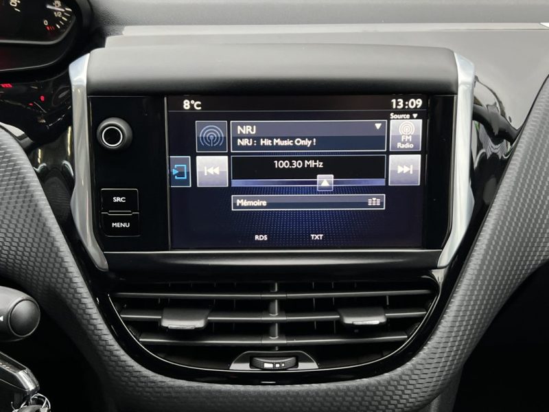 PEUGEOT 208 PHASE 2 STYLE 1.2 82 Cv ECRAN GPS TACTILE 5 PORTES 38 900 Kms CRIT AIR 1 - GARANTIE 1 AN
