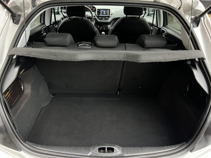 PEUGEOT 208 PHASE 2 STYLE 1.2 82 Cv ECRAN GPS TACTILE 5 PORTES 38 900 Kms CRIT AIR 1 - GARANTIE 1 AN