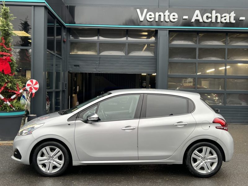 PEUGEOT 208 PHASE 2 STYLE 1.2 82 Cv ECRAN GPS TACTILE 5 PORTES 38 900 Kms CRIT AIR 1 - GARANTIE 1 AN