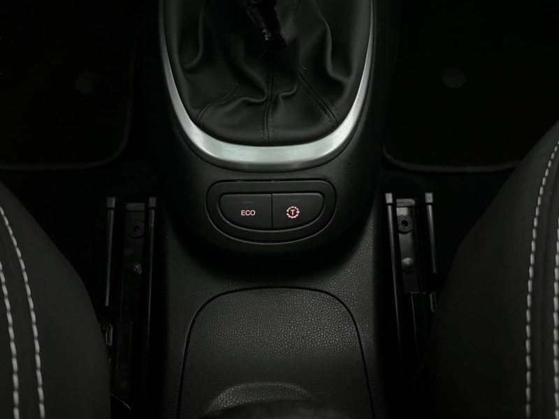 FIAT 500L TREKKING LOUNGE S&S 0.9 105 Cv GPS TOIT PANORAMIQUE BVM6 CRIT AIR 1 - GARANTIE 1 AN