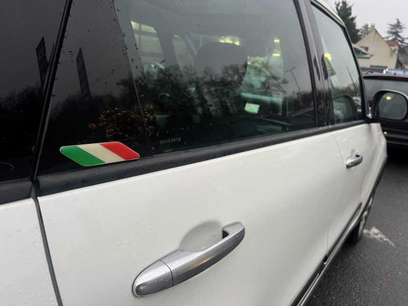 FIAT 500L TREKKING LOUNGE S&S 0.9 105 Cv GPS TOIT PANORAMIQUE BVM6 CRIT AIR 1 - GARANTIE 1 AN