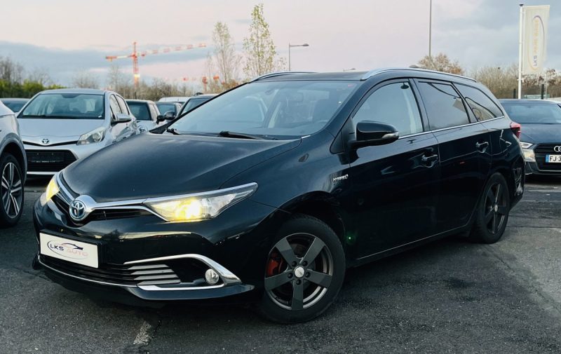 TOYOTA AURIS TOURING SPORTS 1.8 HYBRID 136H DYNAMIC
