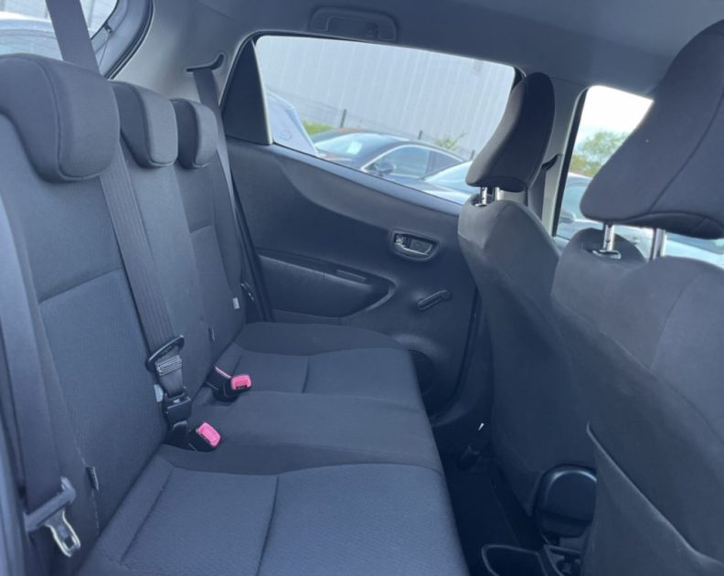 TOYOTA YARIS III 1.5 HYBRID 100h BUSINESS