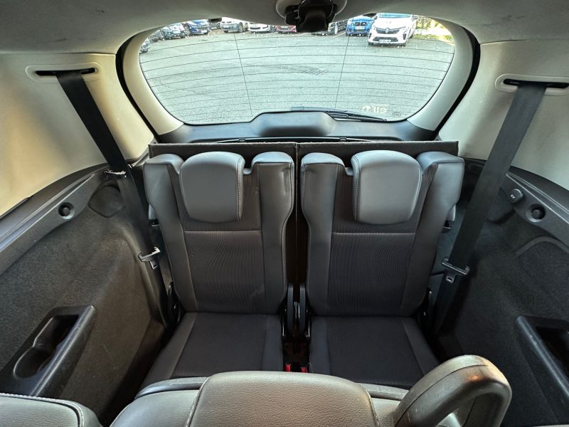 RENAULT SCENICIII GRAND 1.9 DCI 130 EXPRESSION 7Places