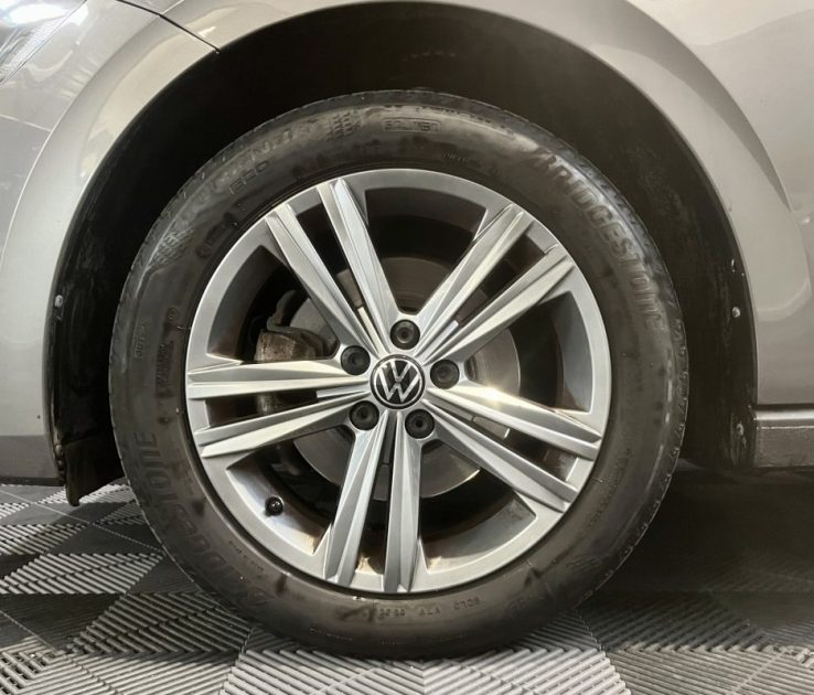 VOLKSWAGEN POLO VI 1.0 TSI 115 CARAT DSG 