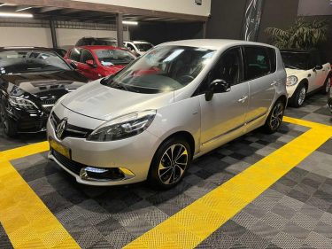 MAGNIFIQUE RENAULT SCENIC 3 BOSE 1.2 TCE 130CH ( CAMÉRA DE RECUL, BLUETOOTH, ÉCRAN MULTIMÉDIA )