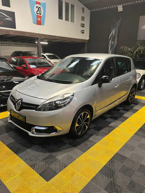 MAGNIFIQUE RENAULT SCENIC 3 BOSE 1.2 TCE 130CH ( CAMÉRA DE RECUL, BLUETOOTH, ÉCRAN MULTIMÉDIA )