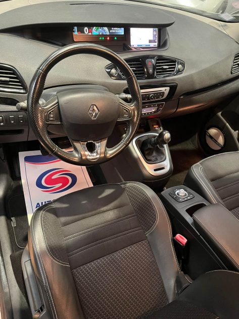 MAGNIFIQUE RENAULT SCENIC 3 BOSE 1.2 TCE 130CH ( CAMÉRA DE RECUL, BLUETOOTH, ÉCRAN MULTIMÉDIA )