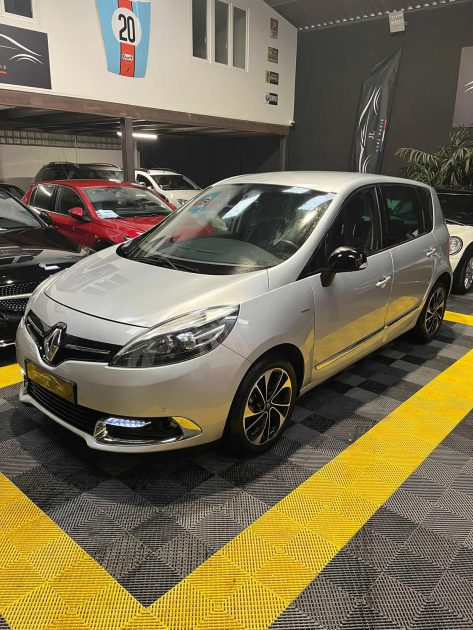 MAGNIFIQUE RENAULT SCENIC 3 BOSE 1.2 TCE 130CH ( CAMÉRA DE RECUL, BLUETOOTH, ÉCRAN MULTIMÉDIA )